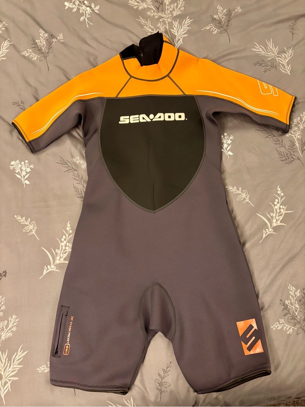 Sea Doo Men’s Shorty Wetsuit in Orange and Gray